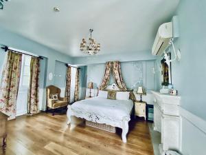 Phòng Deluxe Đôi Nhìn ra Lâu đài (Deluxe Double Room with Castle View)
