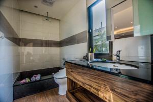 Biệt Thự Giường Đôi Phổ Thông F (F Villa Economy Double Room)