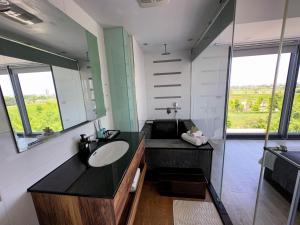 Biệt Thự Giường Đôi Hai Tầng F (F Villa Duplex Double Room)