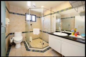 Phòng 4 người Nhìn ra cảnh Núi non (Quadruple Room with Mountain View)
