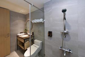 Phòng Hai Giường Đơn Loại Sang (Deluxe Twin Room)