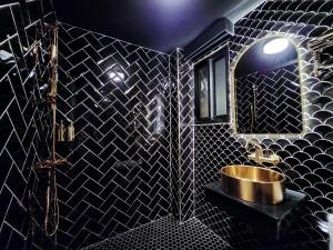Phòng Loại Sang Giường Đôi (Deluxe Double Room)