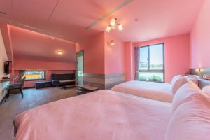 Phòng Deluxe 4 Người (Deluxe Quadruple Room)