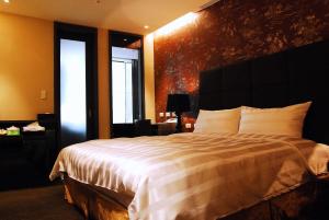 Phòng Loại Sang Giường Đôi (Deluxe Double Room)