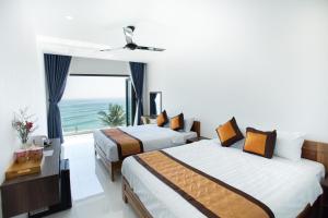 Phòng Tiêu chuẩn dành cho 4 người Hướng biển (Standard Quadruple Sea View)