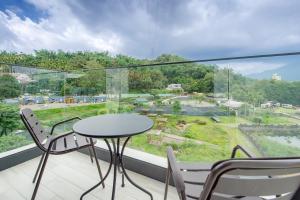 Phòng Giường Đôi Nhìn Ra Hồ Nước (Double Room with Lake View)