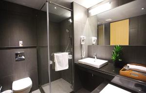 Phòng Tiêu chuẩn có Giường Cỡ King (Standard Room with King Bed)