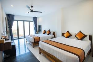 Phòng Tiêu Chuẩn Có 2 Giường Cỡ Queen (Standard Queen Room with Two Queen Beds)