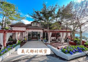 Phòng Deluxe Giường Đôi/2 Giường Đơn (Deluxe Double or Twin Room)