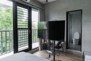 Phòng Giường Đôi Có Phòng Tắm Riêng (Double Room with Private Bathroom)