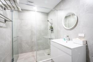 Phòng Giường Đôi Có Phòng Tắm Riêng (Double Room with Private Bathroom)