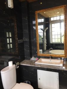 Phòng Deluxe Giường Đôi Có Bồn Tắm (Deluxe Double Room with Bath)