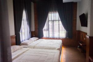Suite Junior Có Ban Công (Junior Suite with Balcony)
