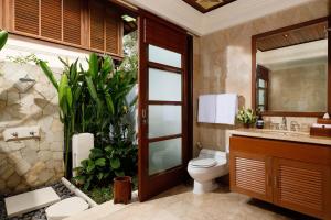 Boong ga lô 3 phòng ngủ (Three-Bedroom Bungalow)