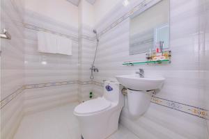 Suite gia đình có ban công (Family Suite with Balcony)