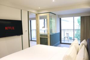 Phòng Suite Quarter Thủ Tướng Giường Lớn 1 Phòng Ngủ (Quarter 1-Bedroom Premier King Suite)