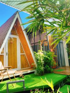 Nhà Gỗ Nhỏ (Wooden Cottage)
