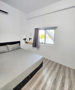 Phòng Giường Đôi Có Phòng Tắm Riêng (Double Room with Private Bathroom)