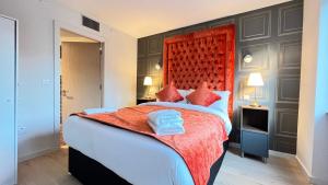 Studio with Sofa Bed room in Merrion Square Studios