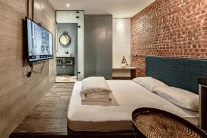 Double Room with Private Bath