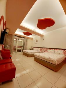 Suite Gia Đình Có Ban Công (Family Suite with Balcony)