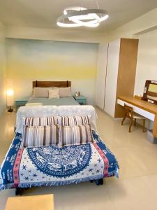 Phòng Giường Đôi Có Ban Công (Double Room with Balcony)