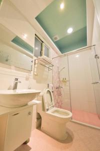 Suite Gia Đình Có Ban Công (Family Suite with Balcony)