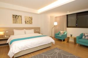 Phòng Deluxe Giường Đôi Có Bồn Tắm (Deluxe Double Room with Bath)