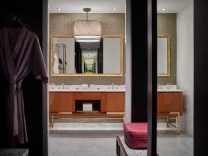 Suite Có Giường Cỡ King (King Suite)