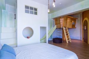 Phòng 4 Người Có Ban Công (Quadruple Room with Balcony)