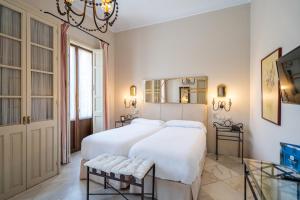 Superior Exterior Twin Room room in Hotel YIT Casa Grande