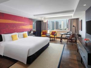 Deluxe giường King có bồn tắm (Deluxe King with Bathtub)