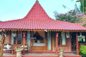 One Bedroom Glass Wooden Bungalow