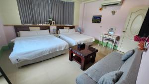 Phòng Deluxe 4 Người (Deluxe Quadruple Room)