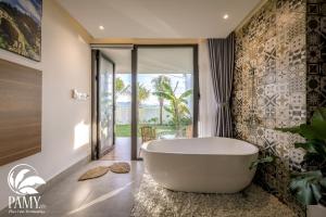 Phòng Giường Đôi Nhìn Ra Núi (Double Room with Mountain View)