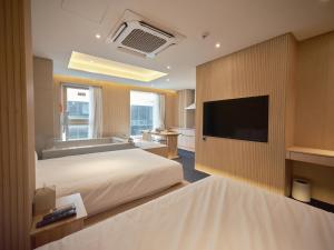 Double Twin Spa Room
