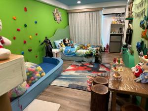 Phòng Bốn Người Có Phòng Tắm Riêng (Quadruple Room with Private Bathroom)