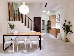 Căn Hộ Nhỏ không có Ban Công (Studio without Balcony)