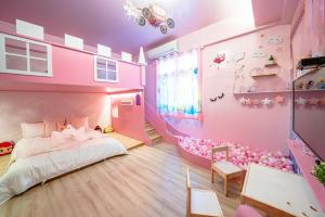 Phòng Bốn Người Có Phòng Tắm Riêng (Quadruple Room with Private Bathroom)