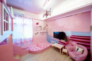 Phòng Bốn Người Có Phòng Tắm Riêng (Quadruple Room with Private Bathroom)