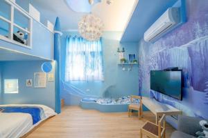 Phòng gia đình với phòng tắm riêng. (Family Room with Private Bathroom)