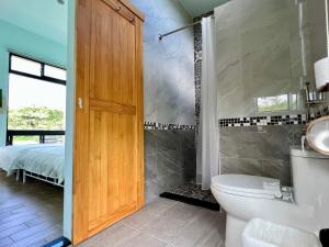 Nhà 2 Phòng Ngủ (Two-Bedroom House)
