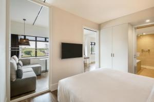 One Bedroom Suite with 1 Kingsize Bed room in Element Amsterdam