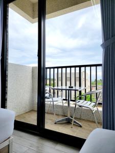 Suite Gia Đình Có Ban Công (Family Suite with Balcony)