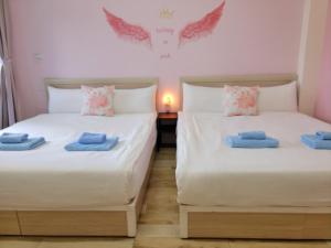 Phòng 4 Người Có Ban Công (Quadruple Room with Balcony)