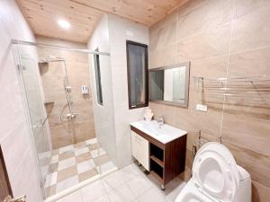 Phòng 3 Người Có Phòng Tắm Riêng (Triple Room with Private Bathroom)