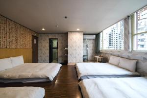 Phòng Gia đình 8 người (8 Pax Family Room)