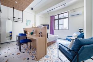 Phòng Đôi Loại Sang có Bồn Tắm (Deluxe Double Room with Bathtub)