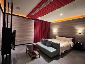 Phòng Đôi Tiêu Chuẩn - Nhận Phòng Sau 07:00 Tối (Standard Double Room - Check-In After 07:00 PM)