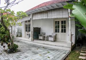 Phòng Giường Đôi Có Phòng Tắm Riêng (Double Room with Private Bathroom)